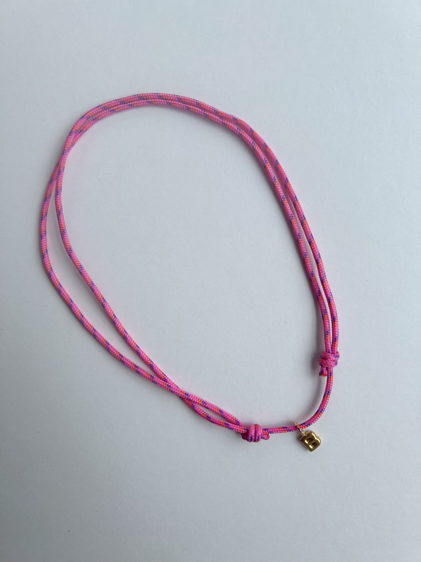 Collier initiale "B"