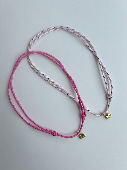 Collier initiale "M"