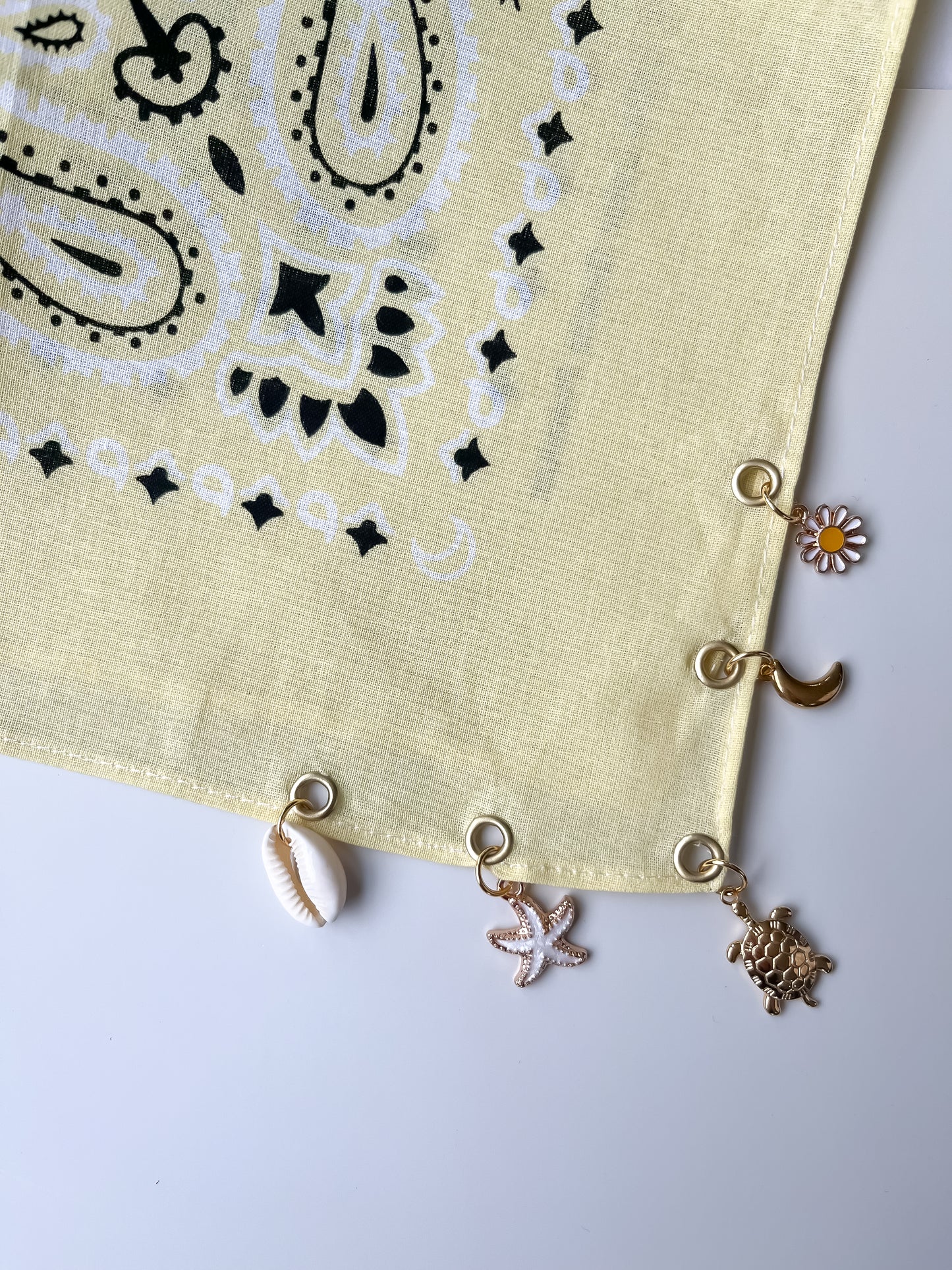Bandana charms "Jaune n°1"