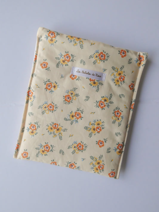 Housse livre "Mia"+ marque-page