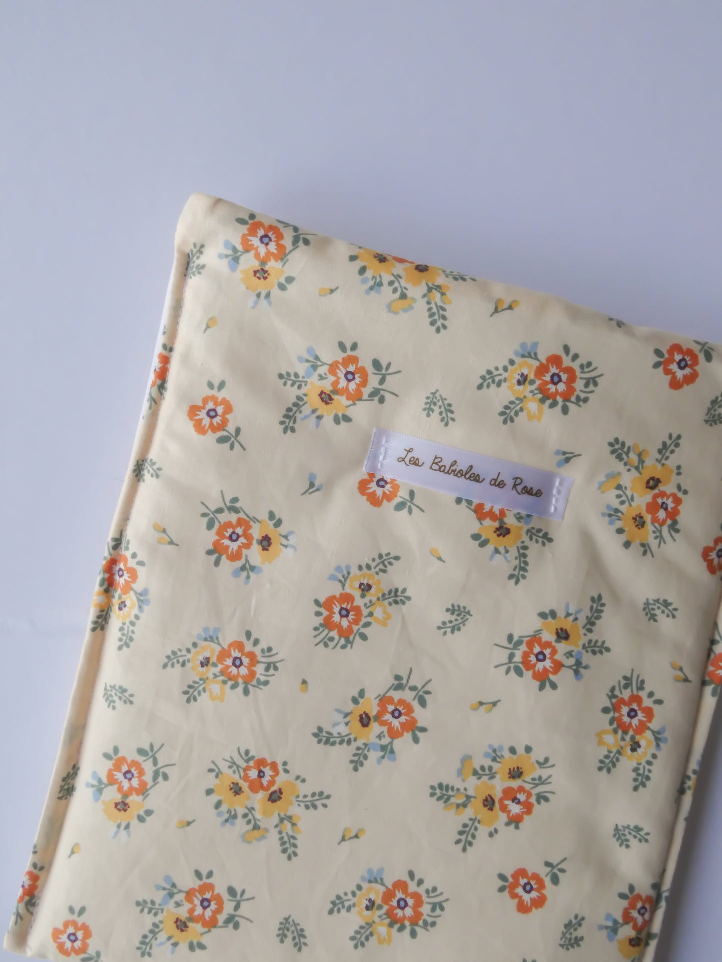 Housse livre "Mia"+ marque-page